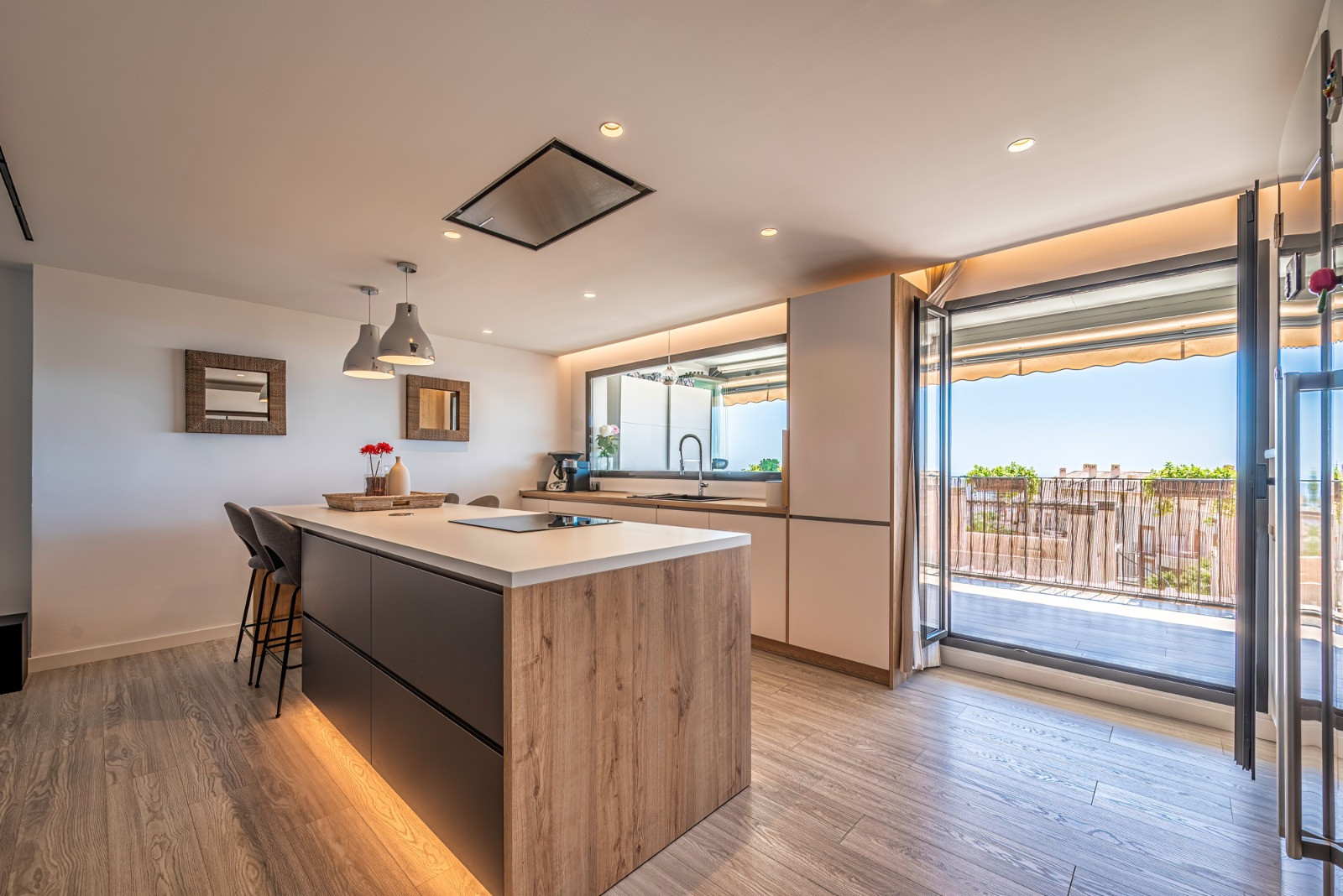 Renovated 3-Bed Sea-View Apartment with Pool in Montealto, Benalmádena — Benalmadena