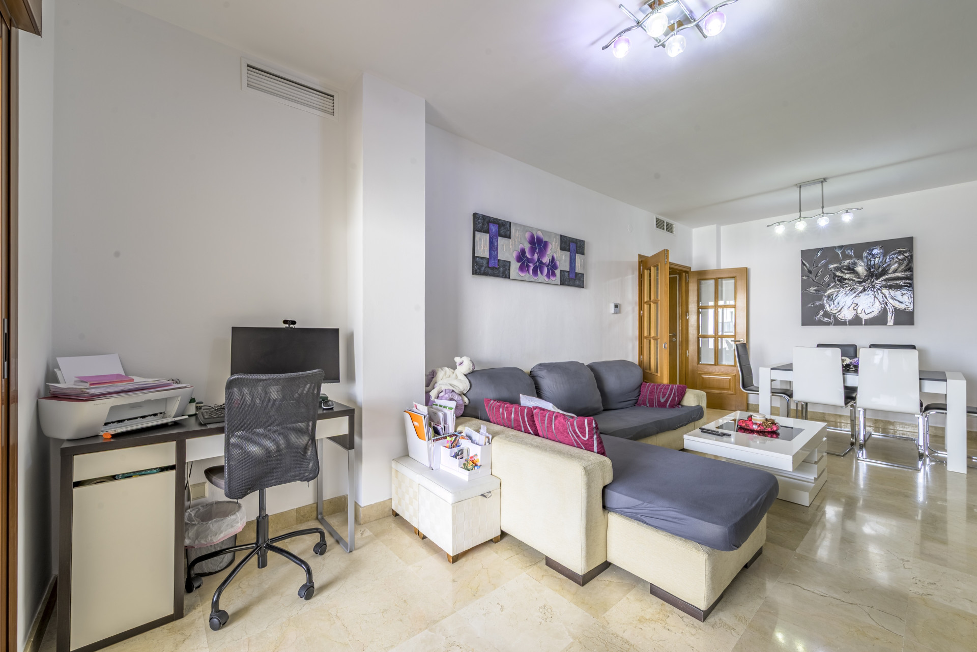 Bright 3-Bed Apartment with Pool in Lomas del Real, Mijas Costa — Mijas Costa