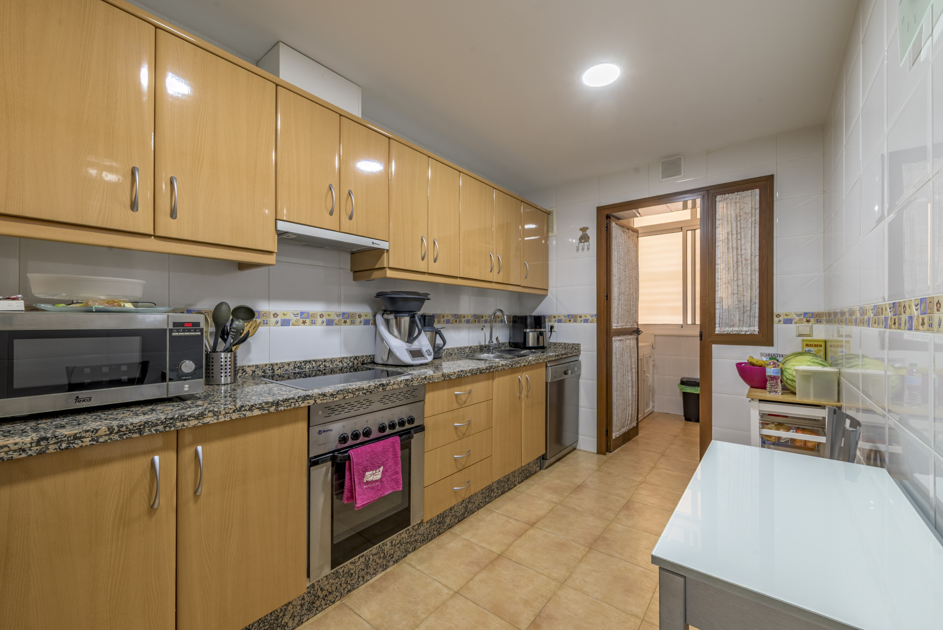 Bright 3-Bed Apartment with Pool in Lomas del Real, Mijas Costa — Mijas Costa