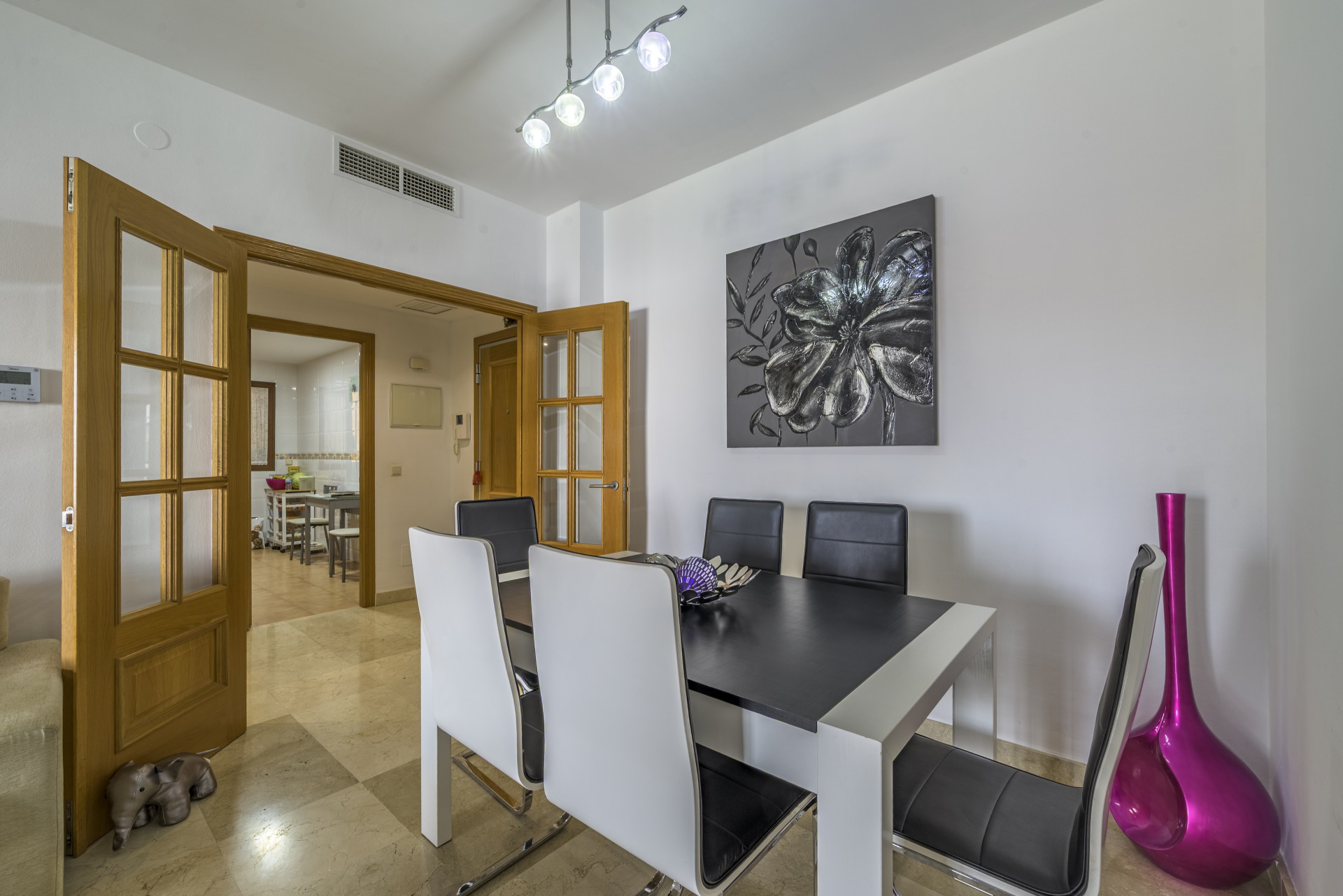 Bright 3-Bed Apartment with Pool in Lomas del Real, Mijas Costa — Mijas Costa