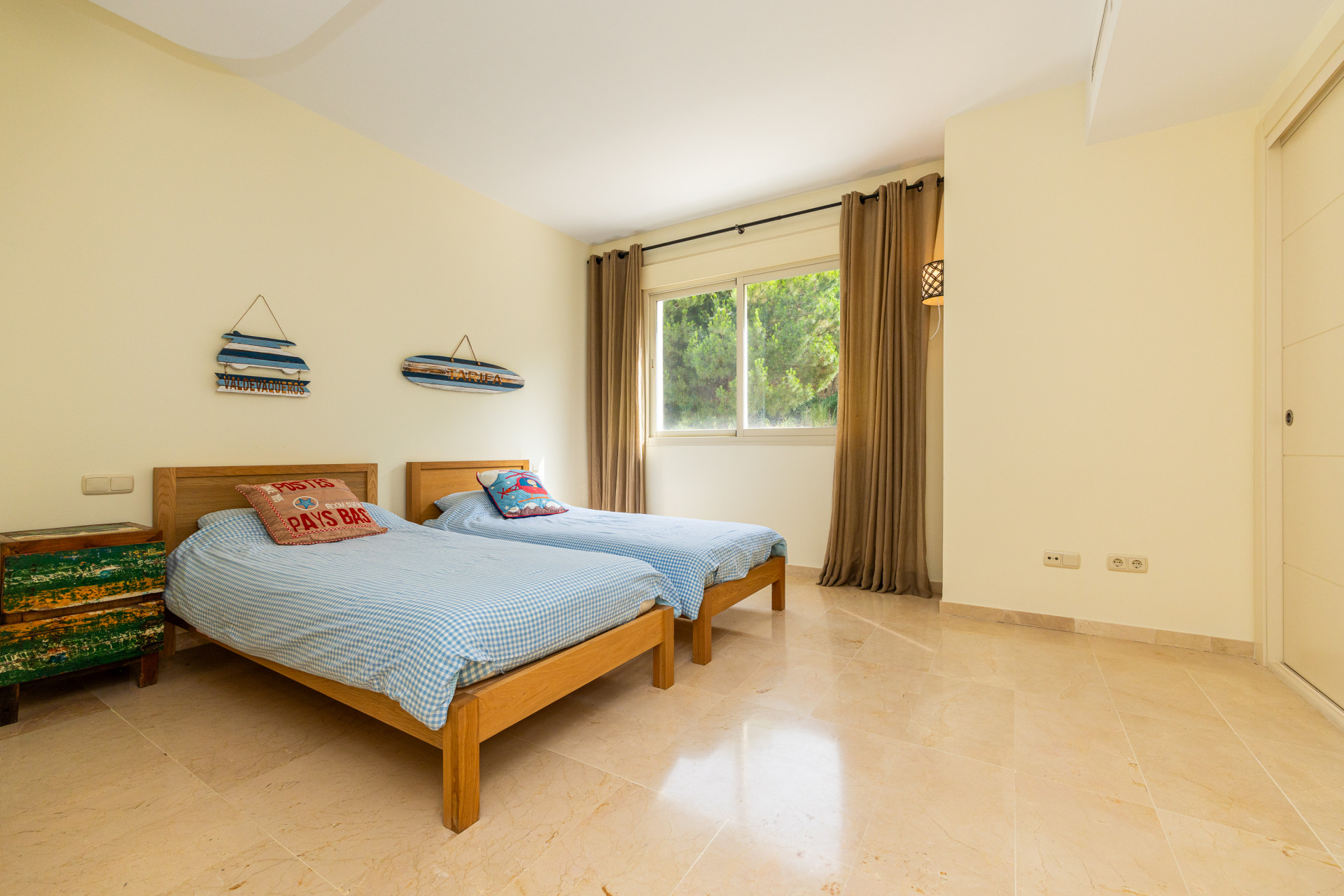 Bright 3-Bed Townhouse with Views & Pool, La Cala Golf Resort — La Cala Golf Resort