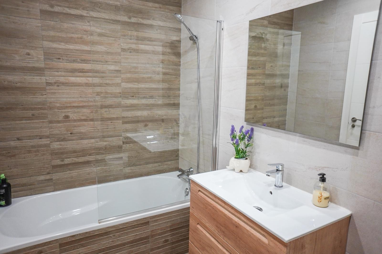 Turn-Key Corner Town House with Pool in Benalmádena Pueblo — Benalmadena Pueblo