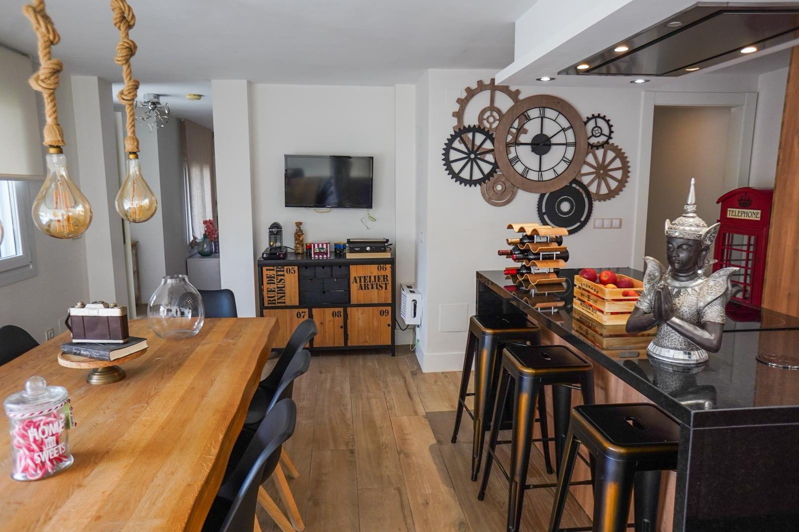 Turn-Key Corner Town House with Pool in Benalmádena Pueblo — Benalmadena Pueblo